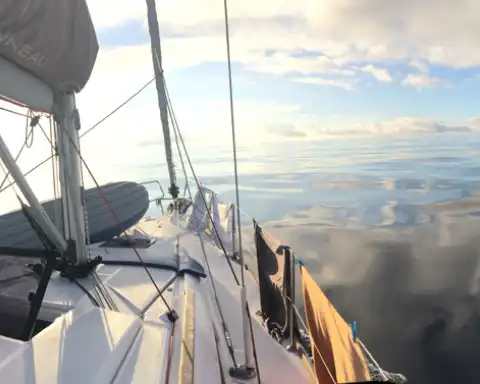 Home Azores Passeios Privados de Veleiro 8