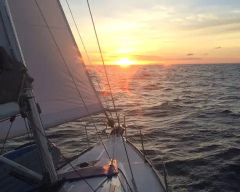 Home Azores Passeios Privados de Veleiro 3