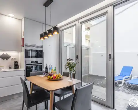 Home Azores - Lisboa House Downtown 9