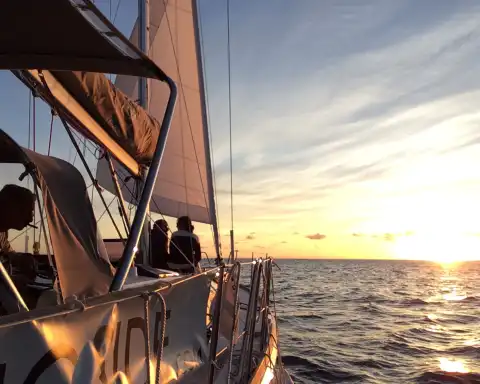 Home Azores Passeios Privados de Veleiro 13