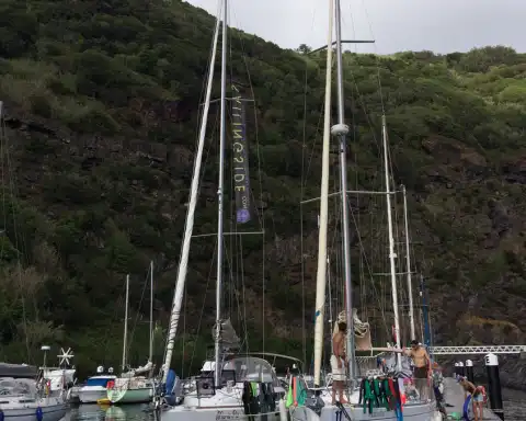 Home Azores Passeios Privados de Veleiro 19