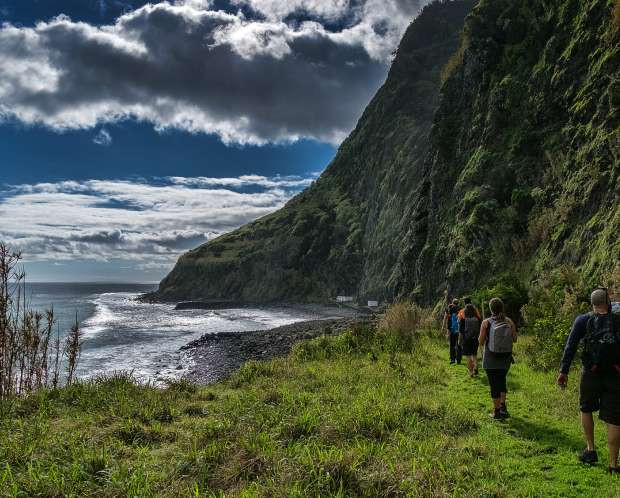 Home Azores - Trilhos Pedestres