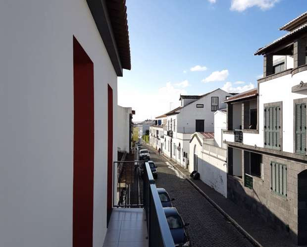 Home Azores - Lagoa’s Place - Serra