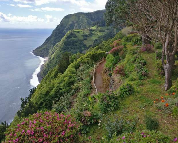 Home Azores - Van Tours