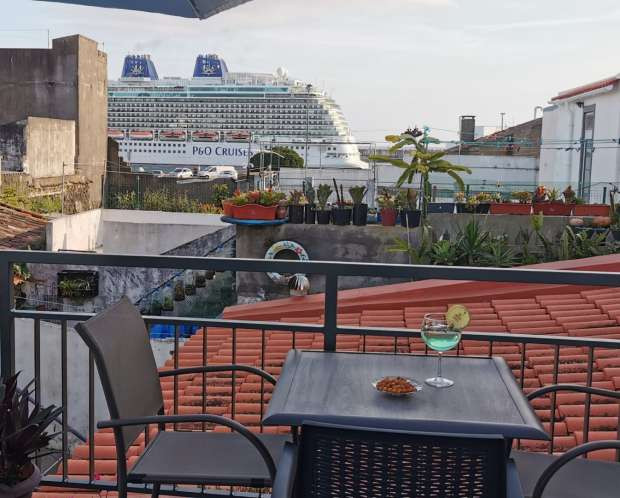 Home Azores - Calheta Suites Downtown