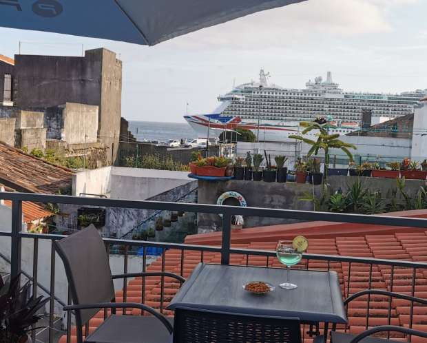 Home Azores - Calheta Suites Downtown