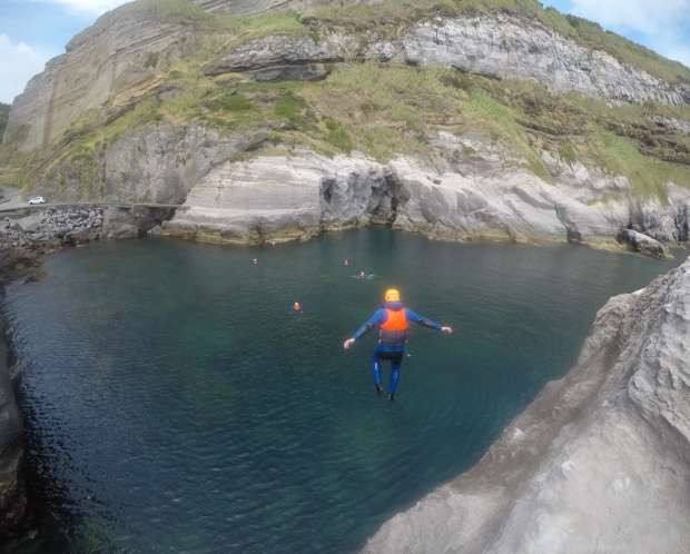 Home Azores - Coasteering