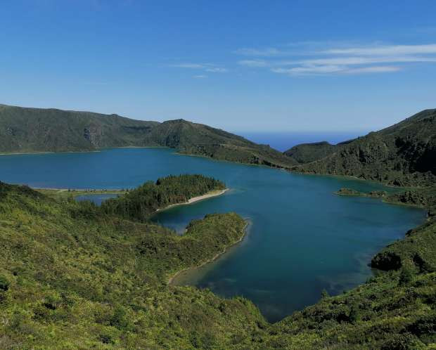 Home Azores - Van Tours